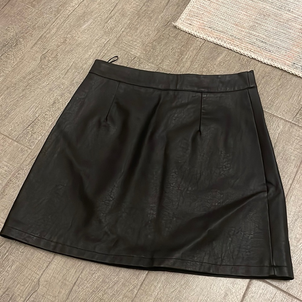 Leather skirt